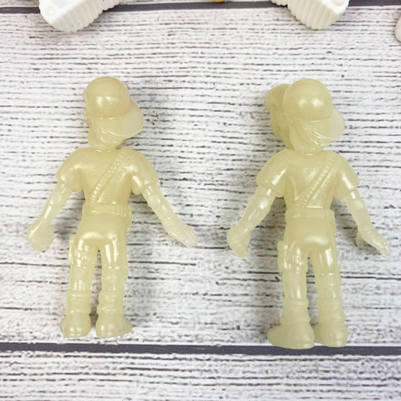 Vintage 1990 Burger King Kids Club Toy Figure Set of Three Glow in the Dark00000 - Picture 9 of 10